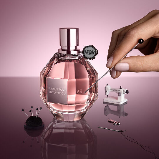 ADD A COUTURE ACCESSORY