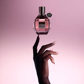 Flowerbomb Eau De Parfum by Viktor & Rolf